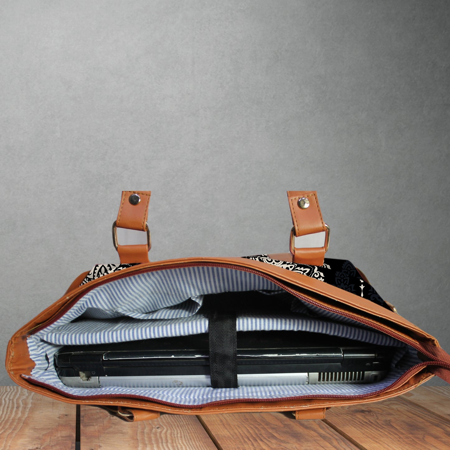 BLACK BIG PAISLEY PRINTED OFFICE TOTE BAG